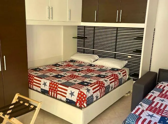 Stop&go Station House Self Check-in 24-24 City-fiera