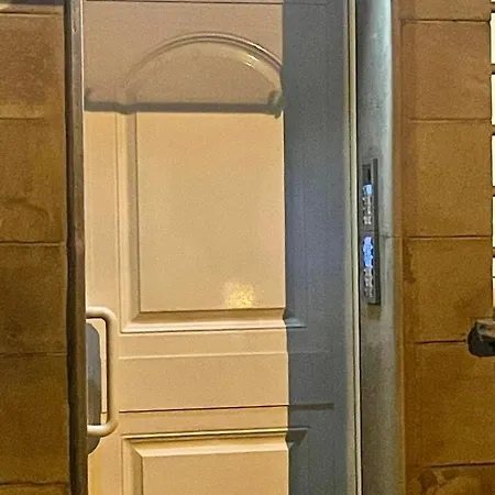 Stop&go Station House Self Check-in 24-24 City-fiera Апартаменты *