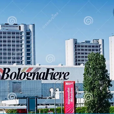 Stop&go Station House Self Check-in 24-24 City-fiera