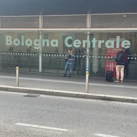 Stop&go Station House Self Check-in 24-24 City-fiera *