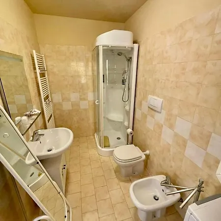 Stop&go Station House Self Check-in 24-24 City-fiera Appartement *