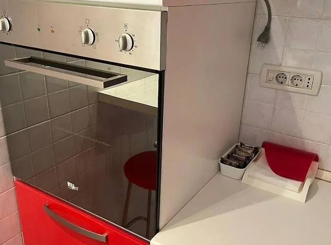 Stop&go Station House Self Check-in 24-24 City-fiera * Boloňa