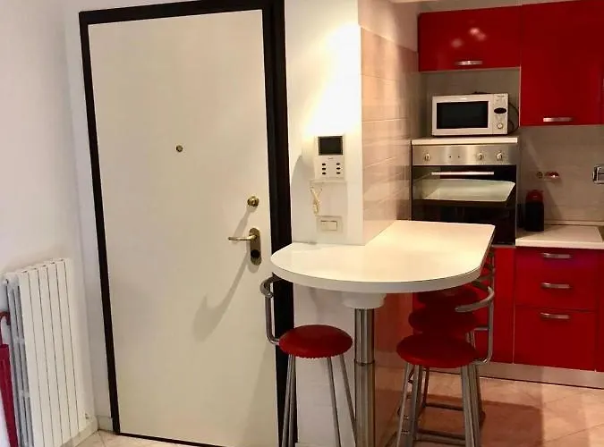 Stop&go Station House Self Check-in 24-24 City-fiera